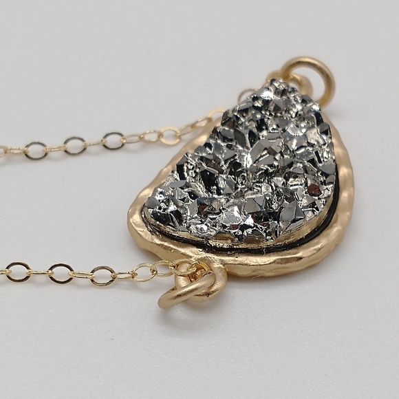 14k Gold Fill Druzy Pendant Necklace - Picture 4 of 6